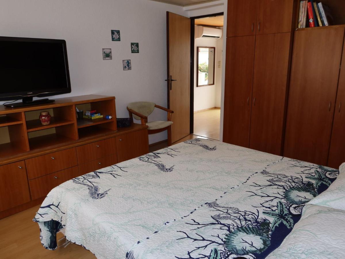 Apartment Mira-1 By Interhome Vir Kültér fotó