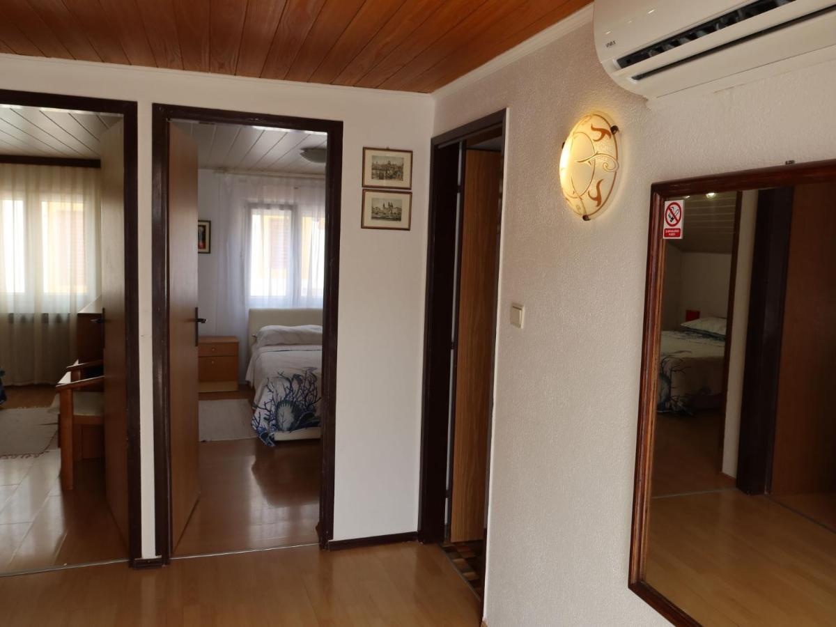 Apartment Mira-1 By Interhome Vir Kültér fotó